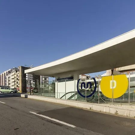 Bella's House | City Centre & Metro Station